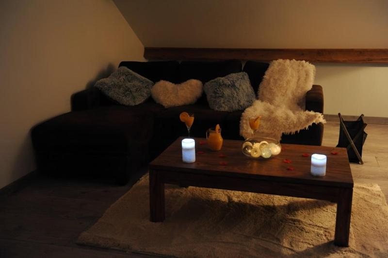 Ecrin D' Amour Suite Romantique Avec Jacuzzi Castels Exteriör bild